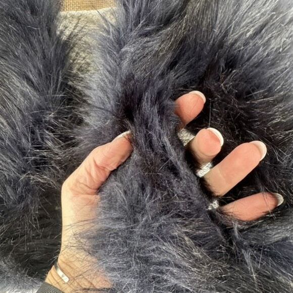 Club Monaco Faux Fur Pull‎ Through Scarf Black Collar Stole - Picture 7 of 9